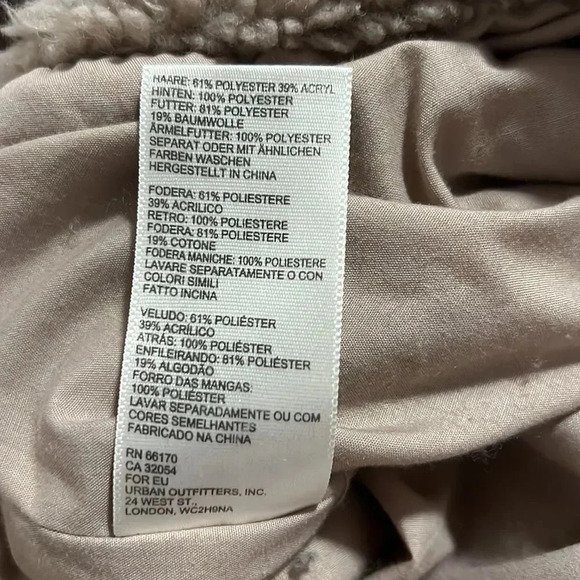 Urban Outfitters Cropped Teddy Bear Jacket Sz L - Picture 11 of 16